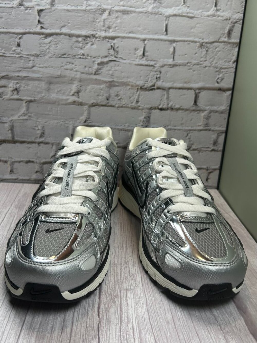 NIKE P-6000 (8.5)